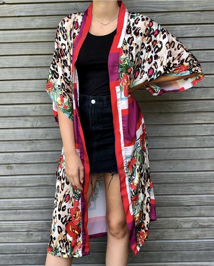 kimono sur une jupe